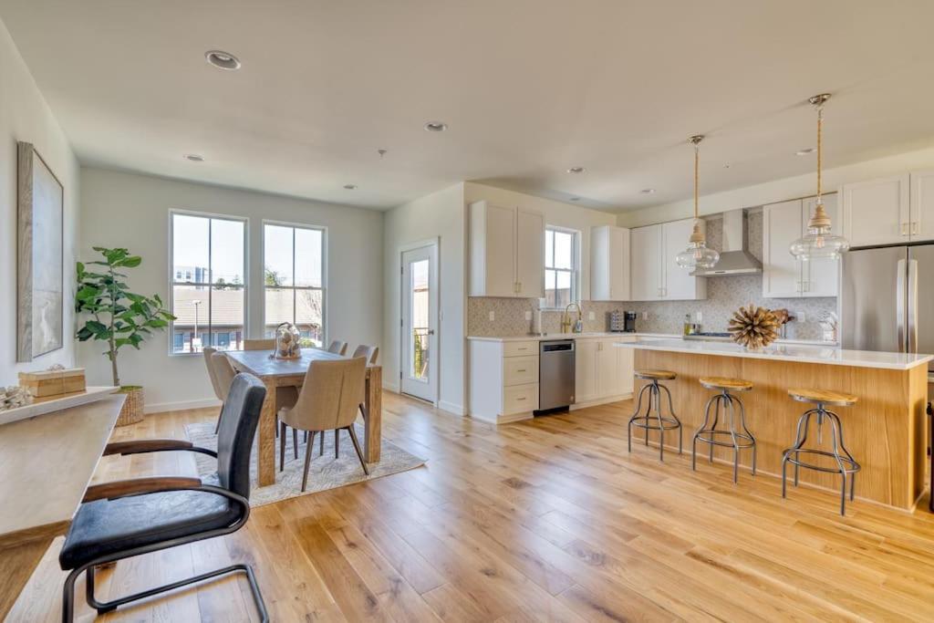 Holiday home Collection - Cozy North Tabor Retreat - Families & Remote Work